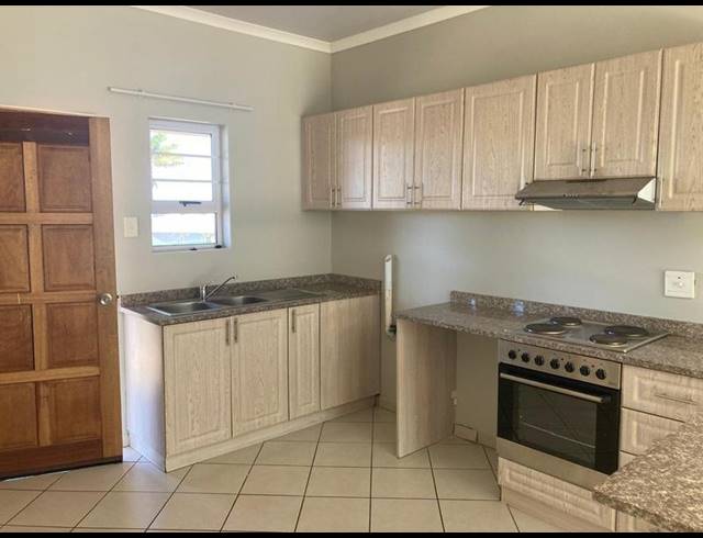 2 BEDROOM PROPERTY TO RENT IN ILLOVO BEACH
